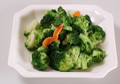 新鲜的花菜表面如何清洗才算干净？吃花菜对人体有哪些好处？