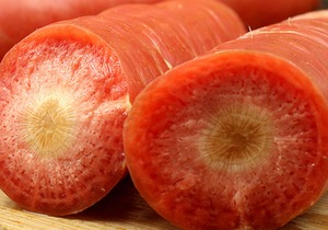 胡萝卜真的能够减肥吗，胡萝卜榨汁效果怎么样，怎么样食用胡萝卜更健康？