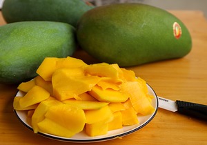 酿制芒果酒的材料有哪些，自制芒果酒的方法和步骤