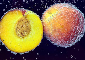 为什么黄桃适合制作罐头？如何自制黄桃罐头呢？还有哪些其他的水果适合做罐头